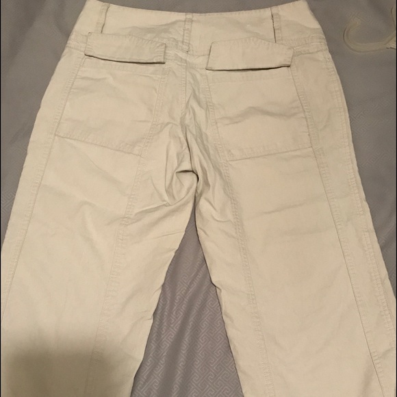 🌻EUC🌻 Cream colored capris - Picture 5 of 6
